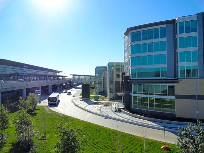 The Grand Winnipeg Airport Hotel By Lakeview Eksteriør billede